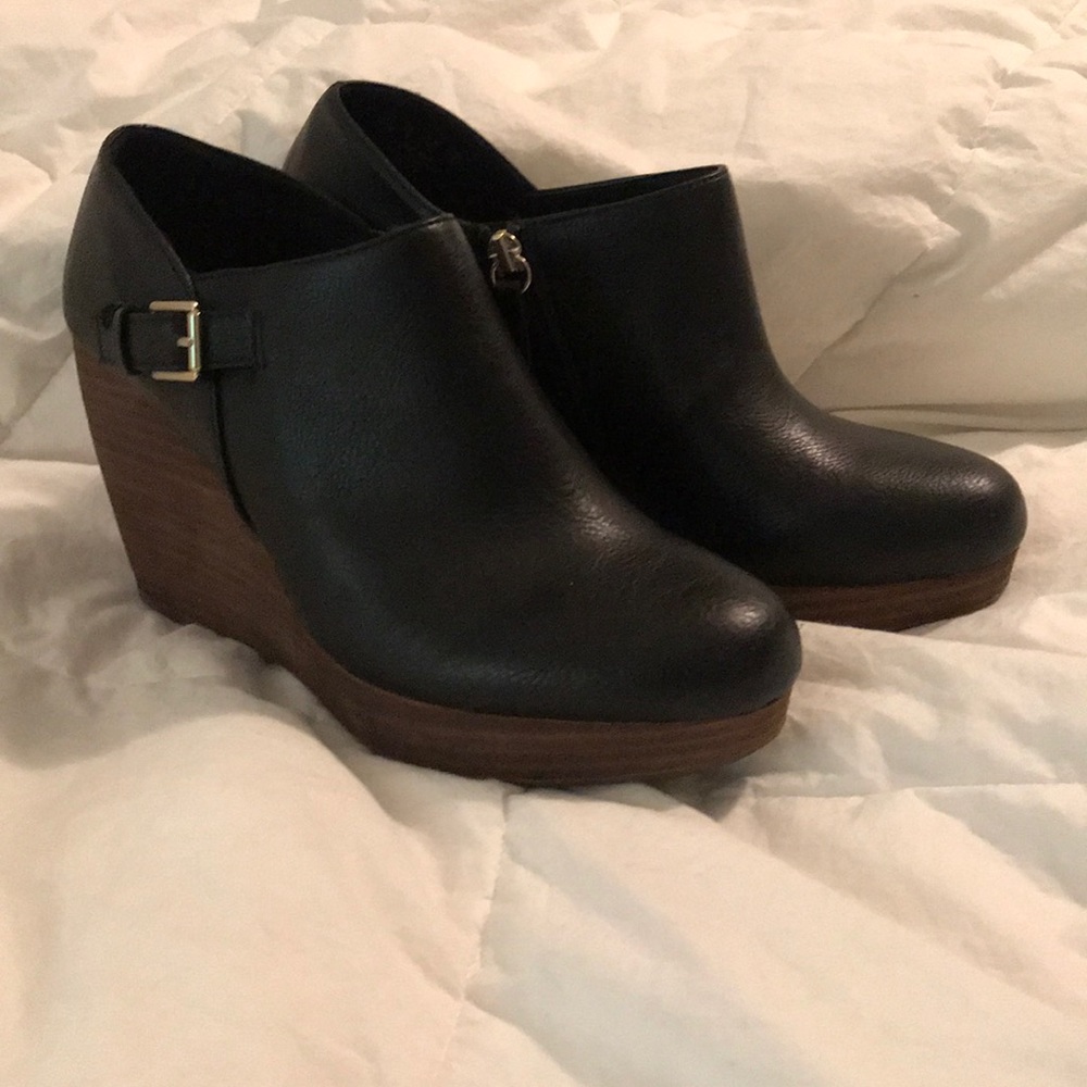 Black shoes